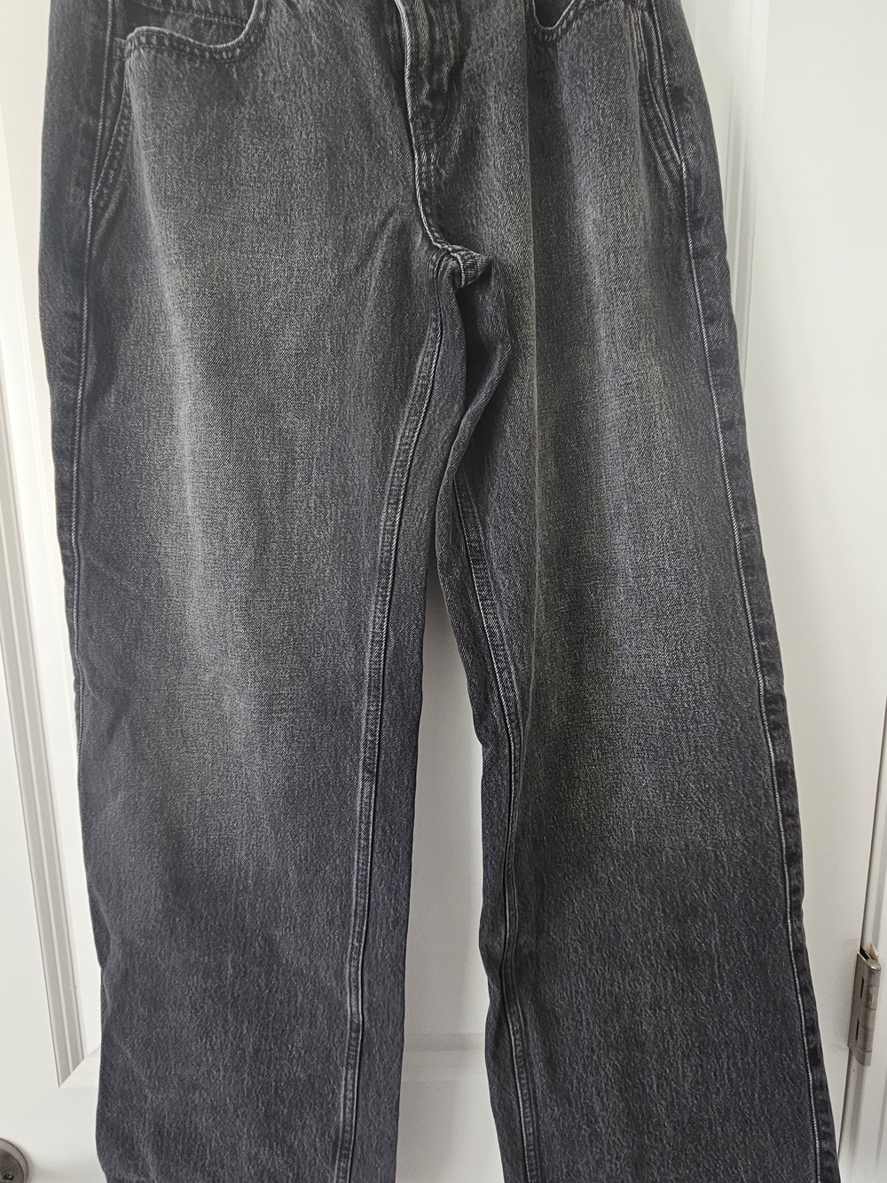Hollister Low-Rise Baggy Jeans – Washed Black – Size 2